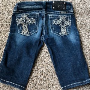 Miss Me Bermuda shorts